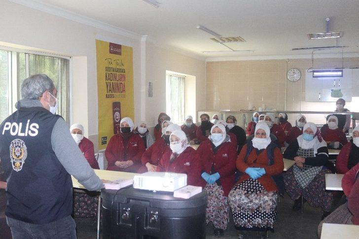 70 bayan KADES uygulaması hakkında bilgi verildi G1