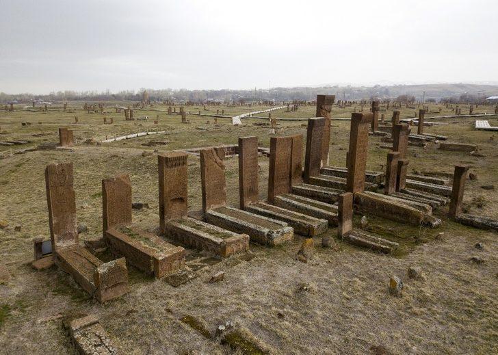 Tarihi mezar taşları yurt dışında tanıtılacak G1