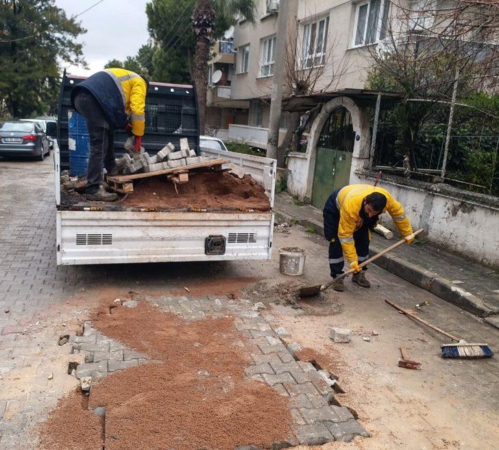 Buca’da bozulan yollarda tadilat çalışmaları G3
