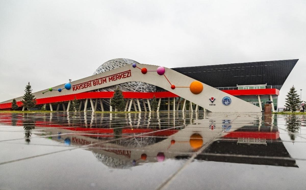 B&uuml;y&uuml;kkılı&ccedil;, Kayseri&rsquo;yi bilimin de merkezi yapıyor