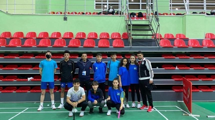 Kayseri&rsquo;den 9 Badminton sporcusu milli takım se&ccedil;mesine gitti