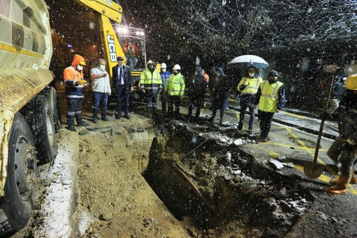 ASKİ&rsquo;den Atat&uuml;rk Bulvarı&rsquo;nda hayat kurtaran m&uuml;dahale
