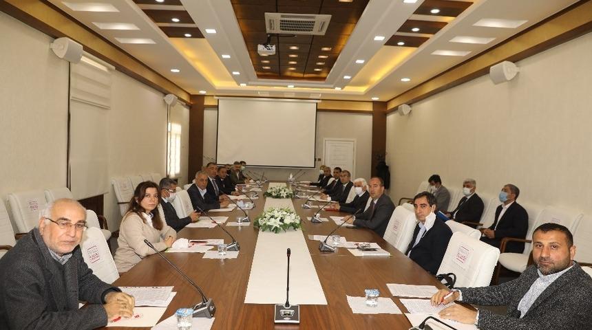 Diyarbakır ve Şanlıurfa&rsquo;daki pamuk tarımı değerlendirildi