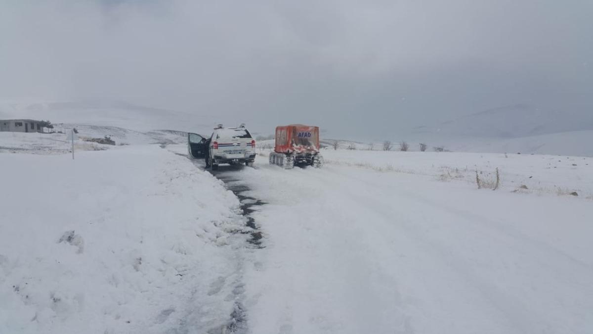 Kar ve tipi nedeniyle mahsur kalan vatandaş kurtarıldı