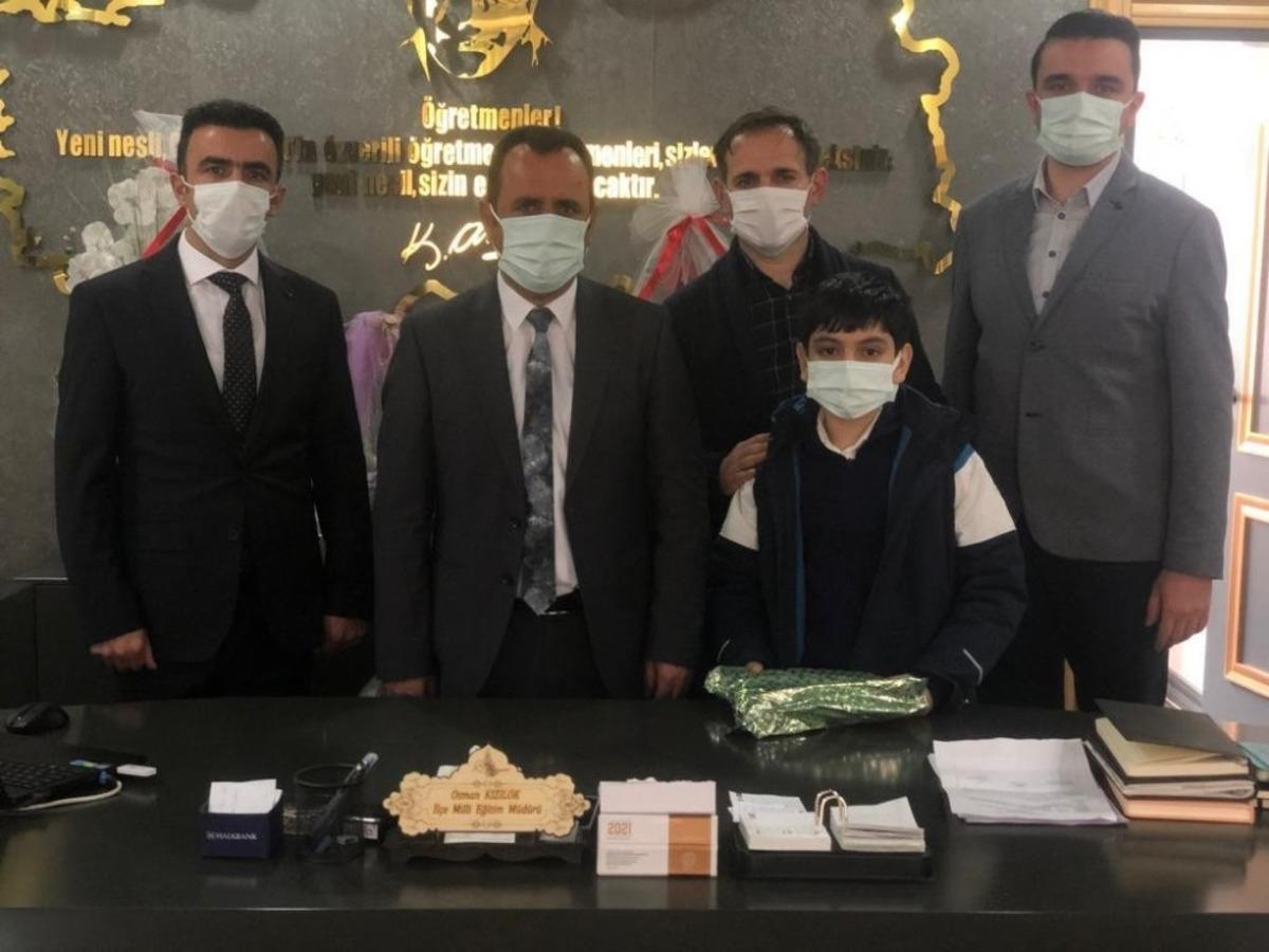 Satran&ccedil; Turnuvasında il birincisi Sarıkamış&rsquo;tan oldu