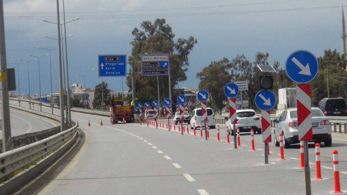 Manavgat Sanayi K&ouml;pr&uuml;l&uuml; kavşağı 10 g&uuml;n trafiğe kapatıldı