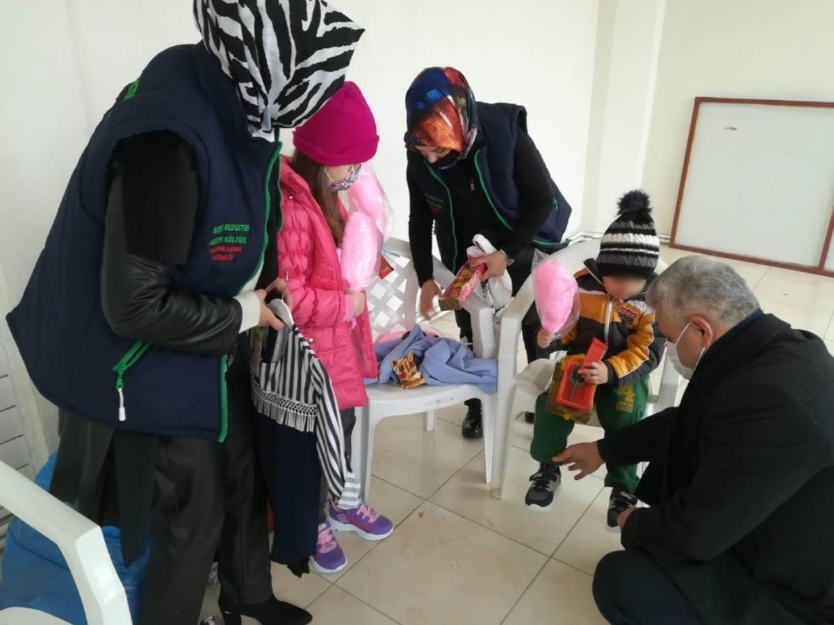 Beyşehir&rsquo;de ihtiya&ccedil; sahibi aile ve &ouml;ğrencilere yardım kampanyası