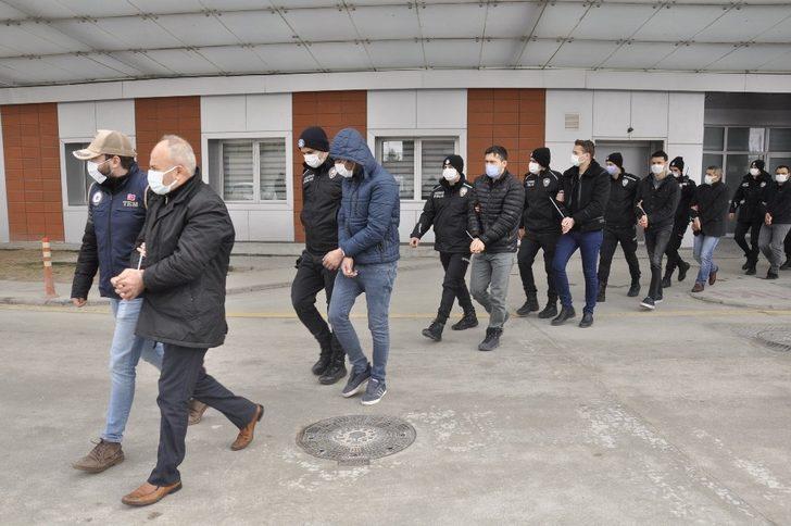 FETÖ şüphelisi 11 kişi adliyeye sevk edildi G1