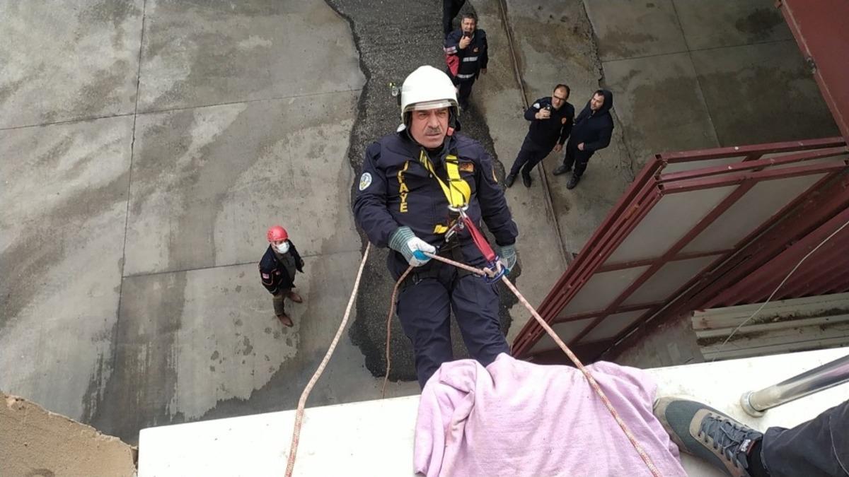 İtfaiye erlerine ip teknikleri eğitimi verildi