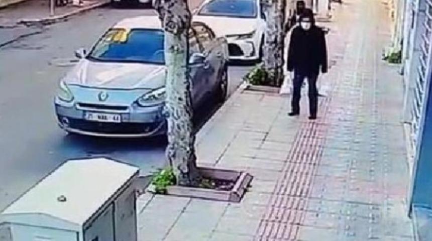 Kaldırımda yürürken yere yığılarak hayatını kaybetti!