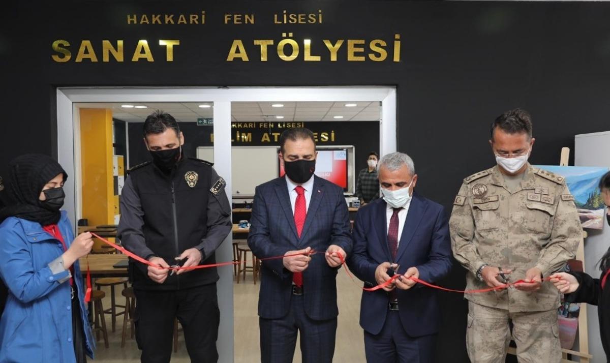 Vali Akbıyık: &ldquo;Eğitim &ouml;ncelikli meselemiz&rdquo;