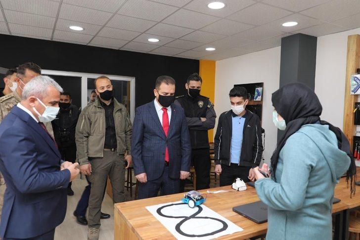 Vali Akbıyık: “Eğitim öncelikli meselemiz” G3