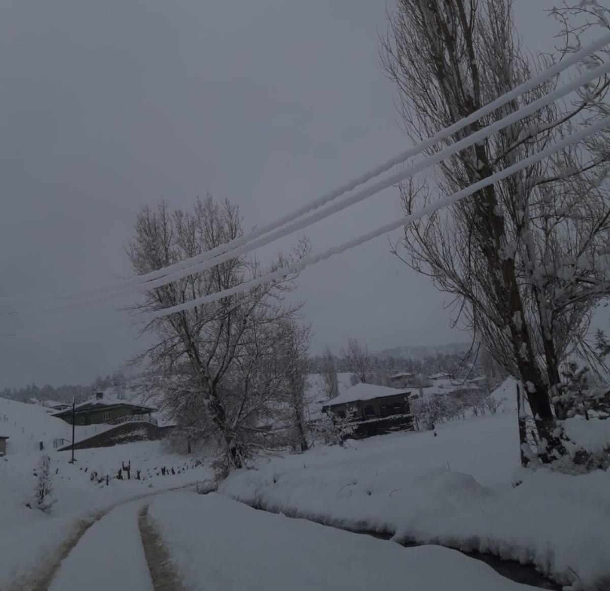 Arıza m&uuml;dahale ekiplerinin zorlu kar mesaisi