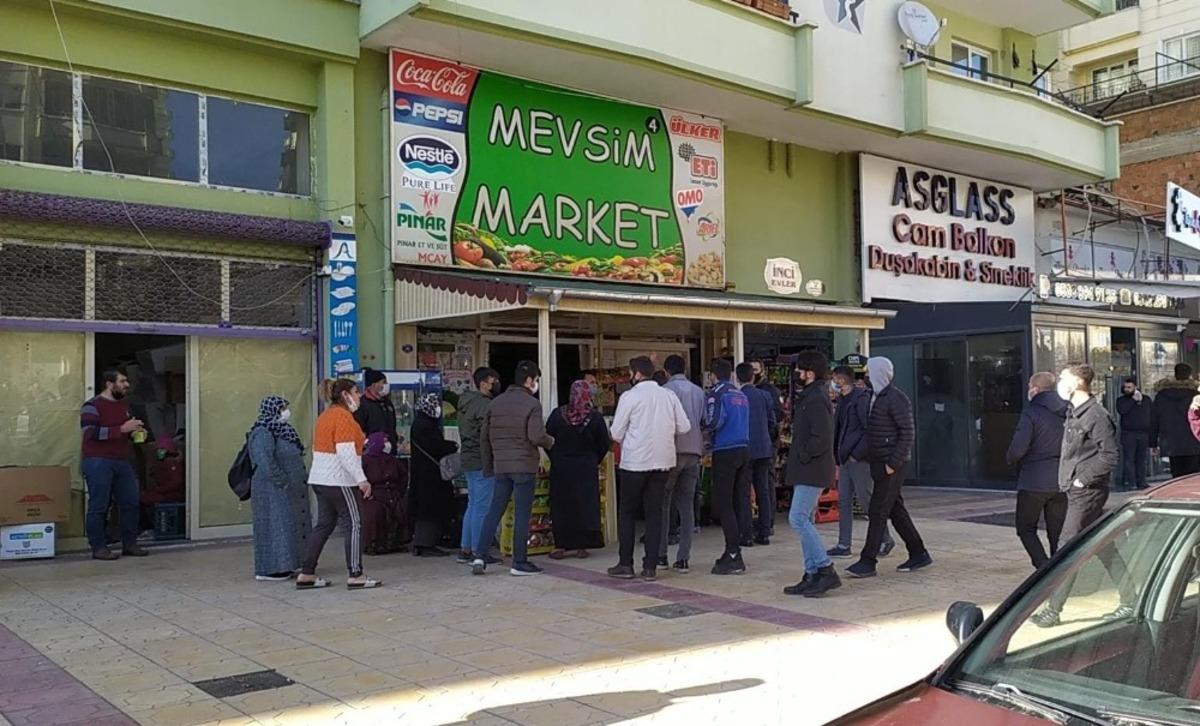 &Ccedil;alıştığı markette kafasından vurulmuş halde bulundu