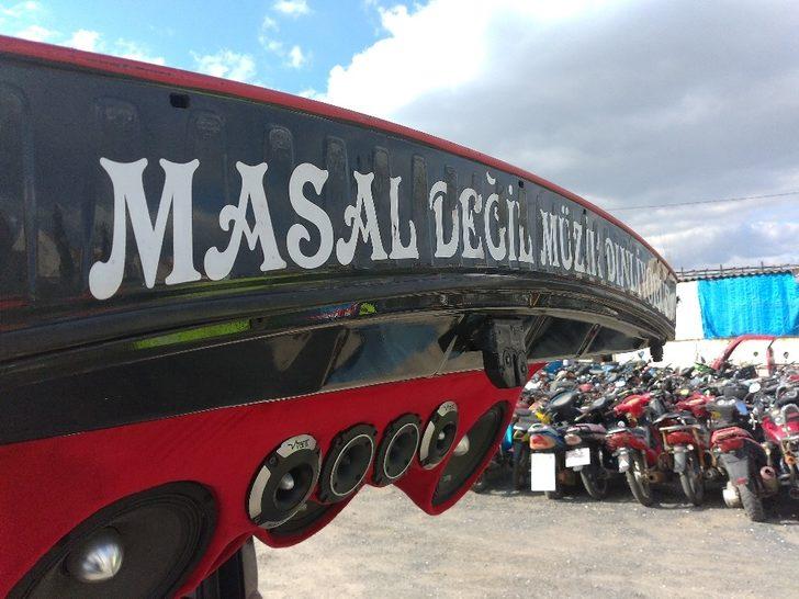 Denetlemeye takılan aracın ses sistemi polisi şaşkına çevirdi G2