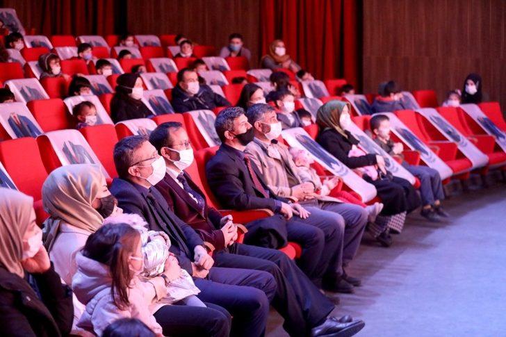 İpekyolu Belediyesinden “Vohoo ve Arkadaşları” isimli oyun sahnelendi G3