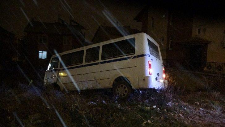 Minibüsüyle sokağı savaş alanına çevirip kaçtı G3