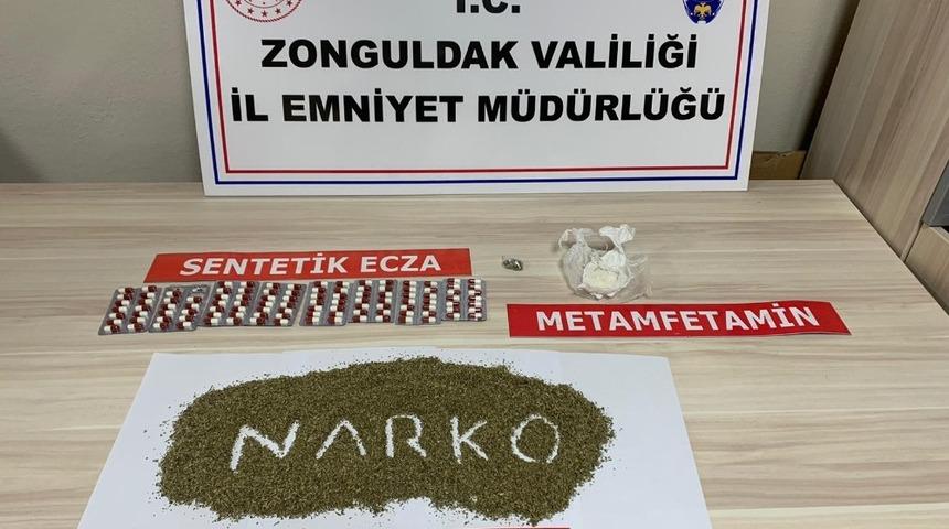 Uyuşturucu satan 4 kişi yakalandı