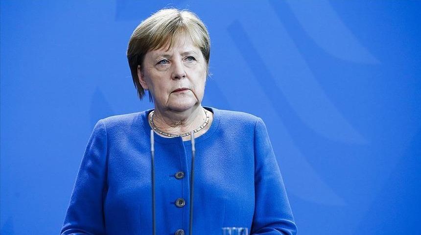 Merkel: Türkiye ile her düzeyde temaslara ihtiyacımız var