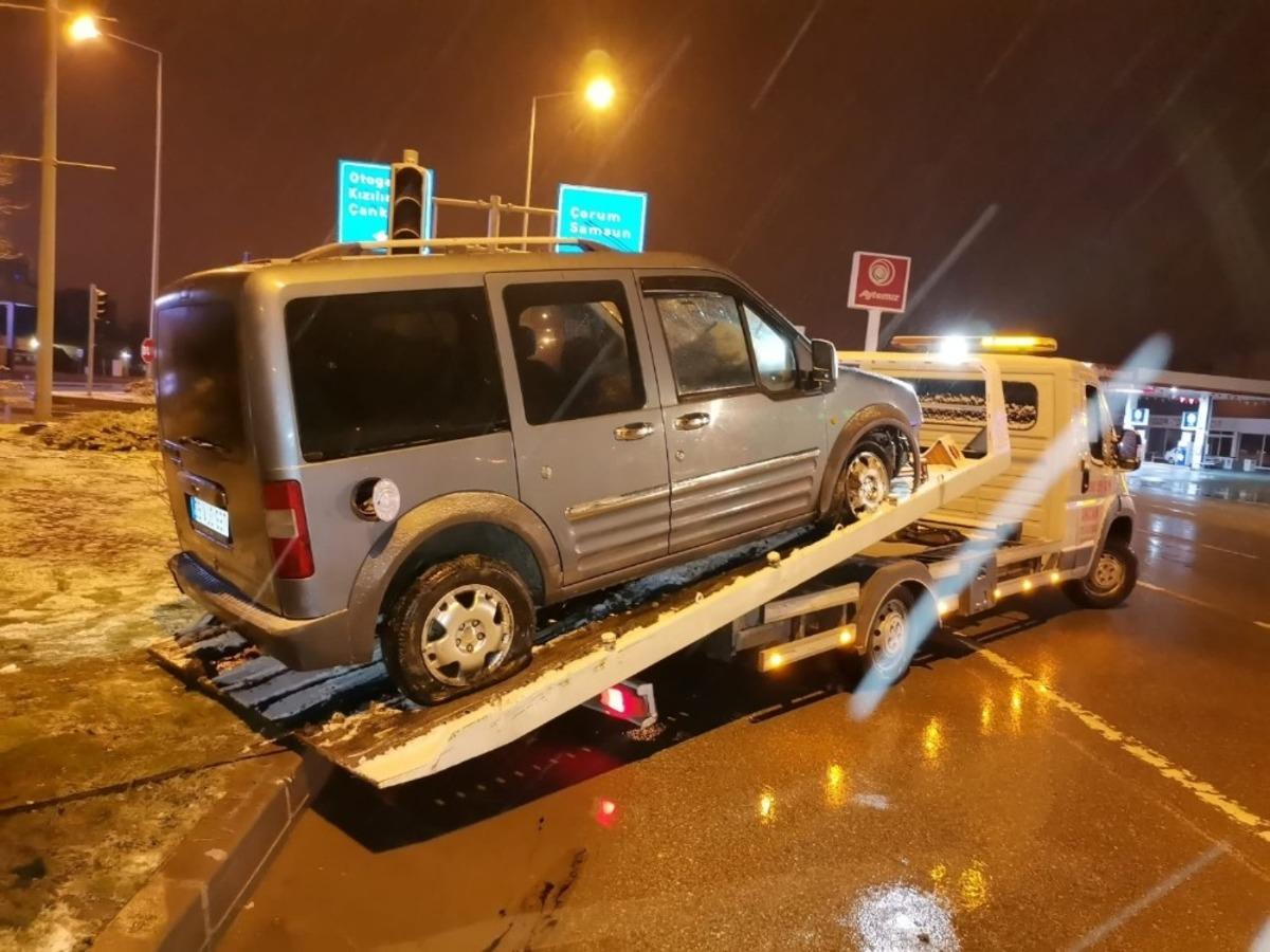 Kar yağışı kazaları beraberinde getirdi