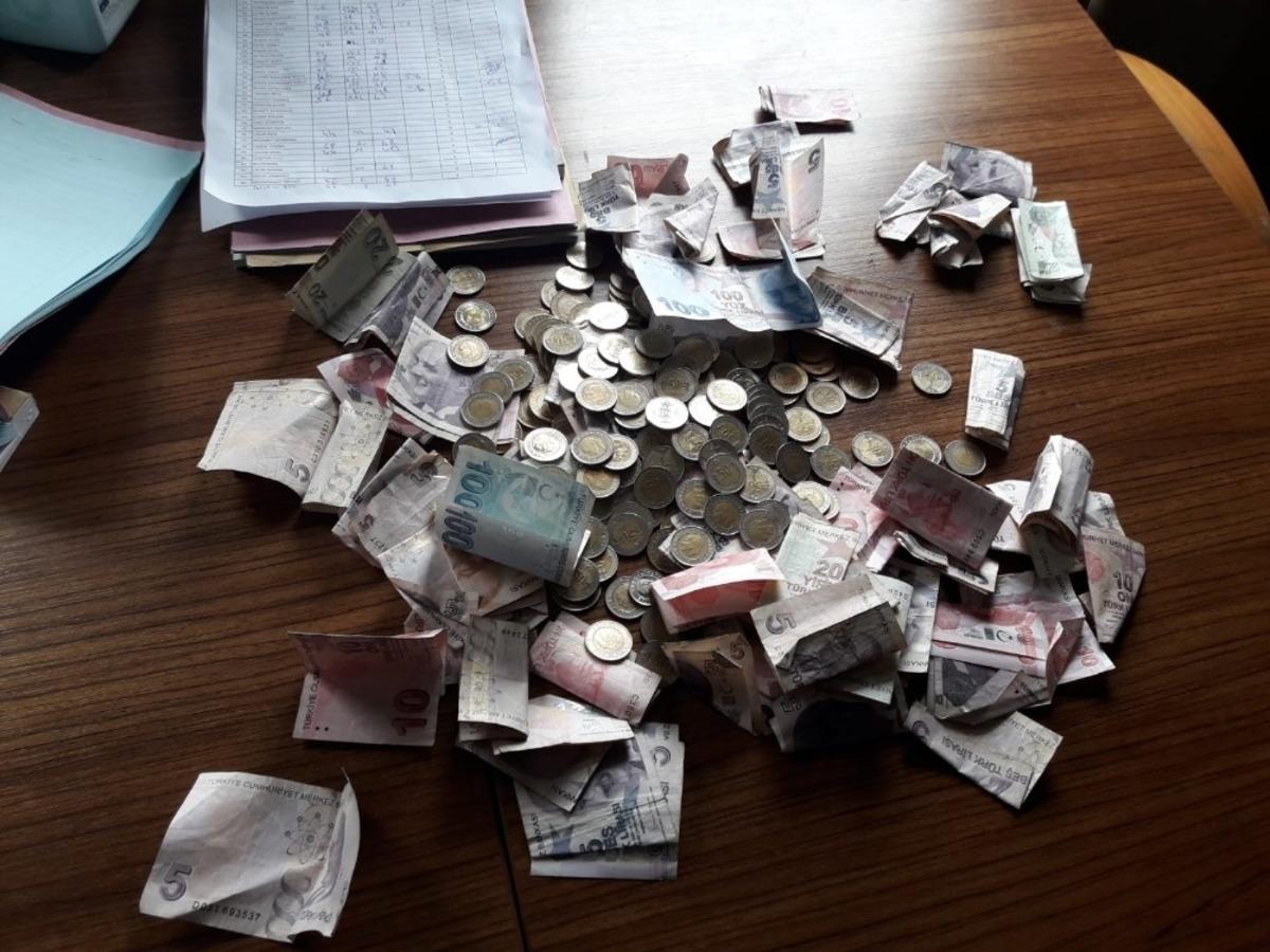 Dilencinin cebinden &ccedil;ıkan para şaşırttı