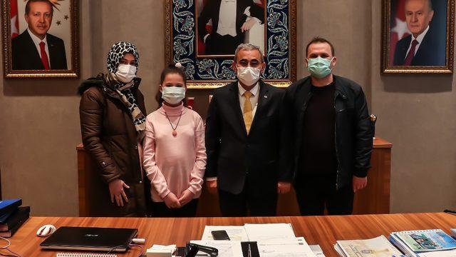 Ortaokul öğrencisi Başkan Işık’a şiir yazdı