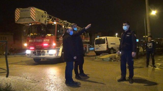 Unutkan vatandaş evine itfaiye merdiveni ile girdi