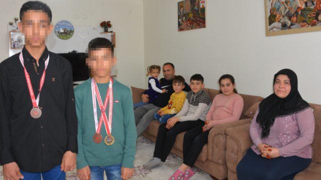 Öz anne kabusu yaşattı, koruyucu anne sevgi verdi! 'Beni dövmeye mi geldin?' diye soruyorlardı