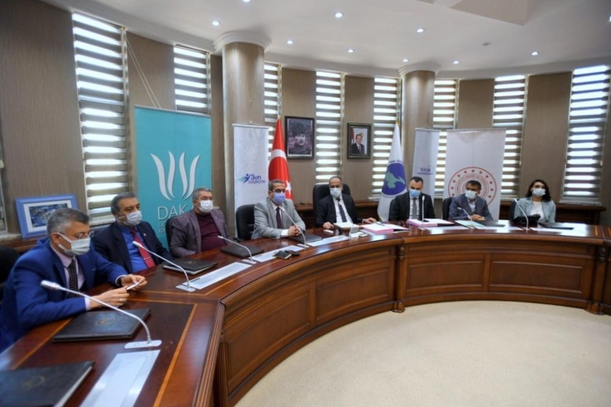 Van YY&Uuml;&rsquo;de &lsquo;Girişimcilik ve İş Fikri Yarışması İşbirliği Protokol&uuml;&rsquo; imzalandı