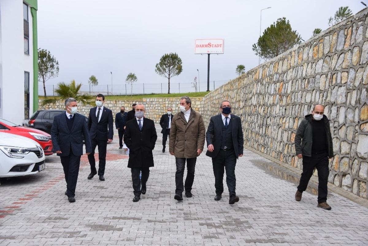 Kaymakam Sağlam ve Başkan Kayda, OSB&rsquo;de incelemelerde bulundu