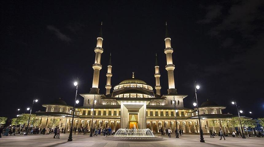 Regaip kandilinde okunacak dualar nelerdir? Regaip kandilinde ne yapılır?