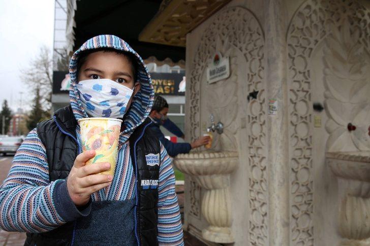 Karaköprü’de su çeşmesinden sıcak çorba akıyor G3