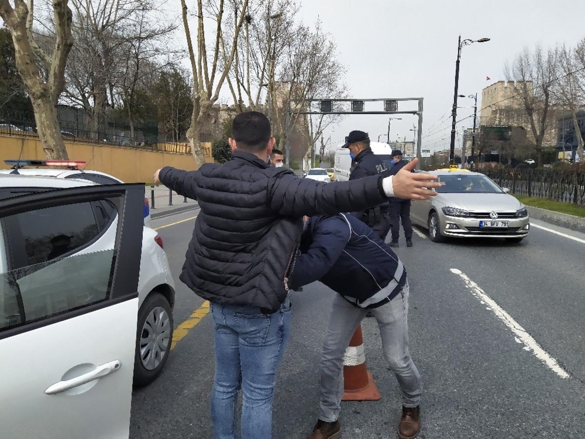 İstanbul&rsquo;da helikopter destekli uygulama