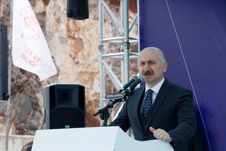 Ulaştırma ve Altyapı Bakanı Karaismailoğlu, Şanlıurfa'da köprülü kavşak açılışında konuştu: G2