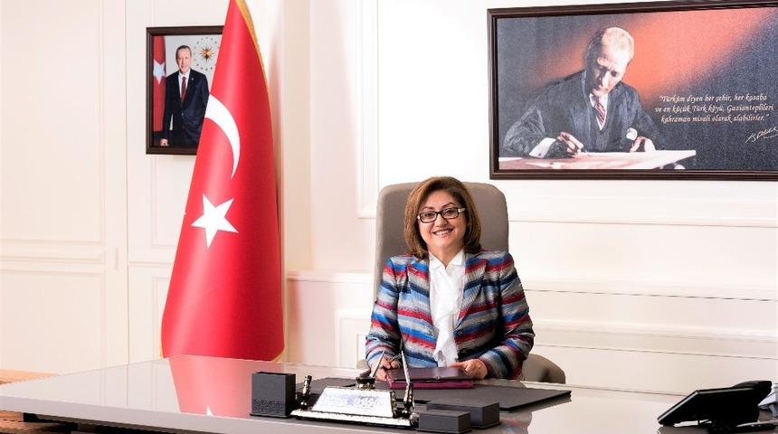 Başkan Fatma Şahin&rsquo;den Berat Kandili mesajı