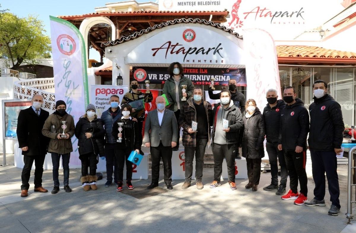 Sanal ger&ccedil;eklik turnuvası sona erdi