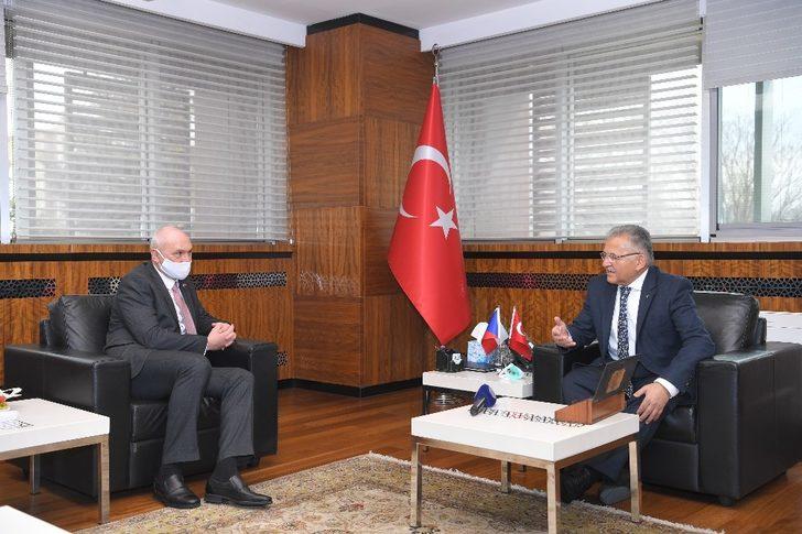 Başkan Büyükkılıç, Çek Büyükelçi’yi ağırladı G2