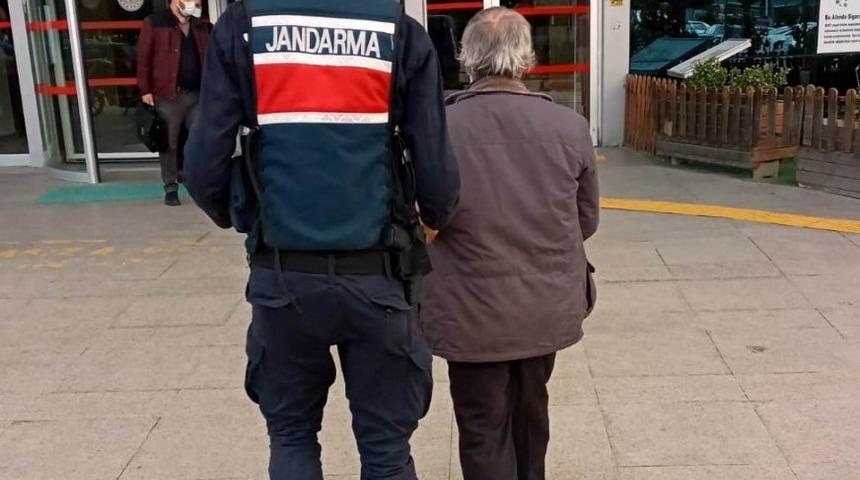 Hapis cezası olan şahıs jandarma dedektiflerinden ka&ccedil;amadı