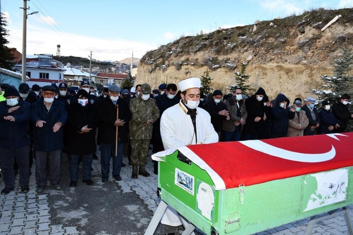 92 yaşında vefat eden Kore gazisi son yolculuğuna uğurlandı