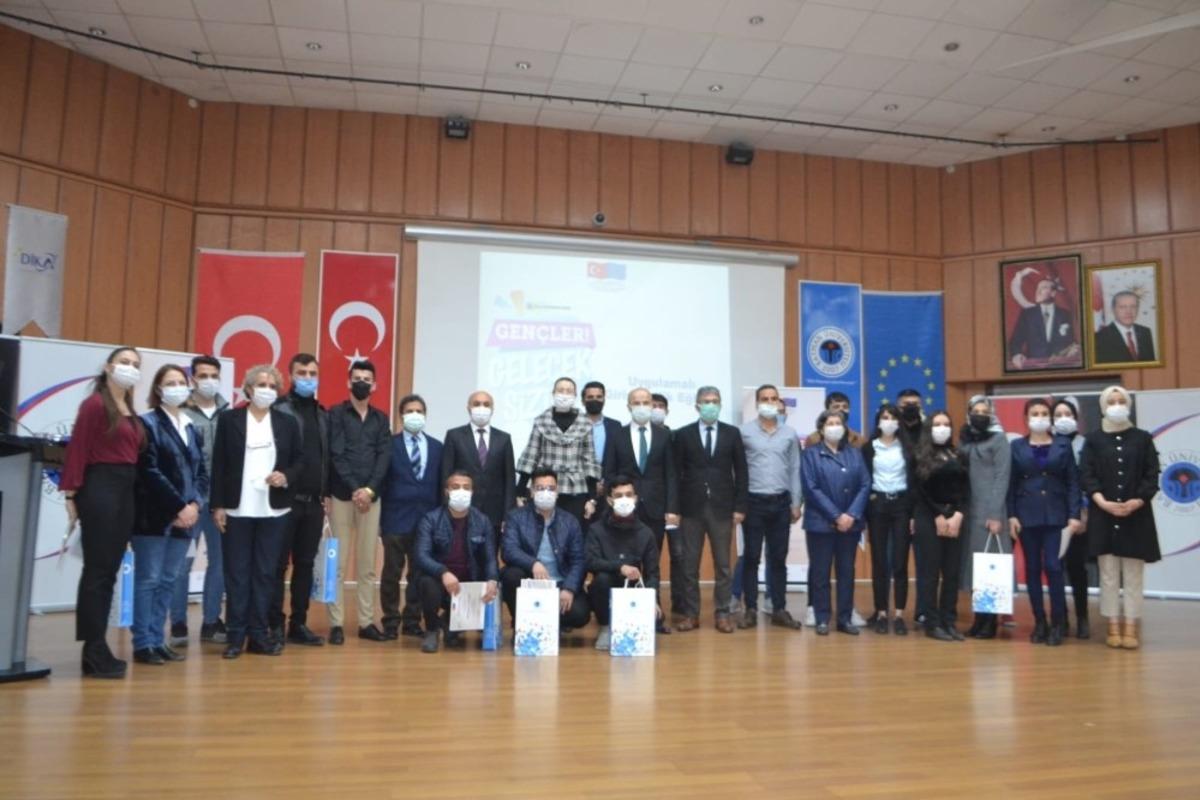 Batman&rsquo;da İmalat Değer Zinciri ile Girişimcilik eğitimi alan gen&ccedil; girişimciler sertifikalarını aldı