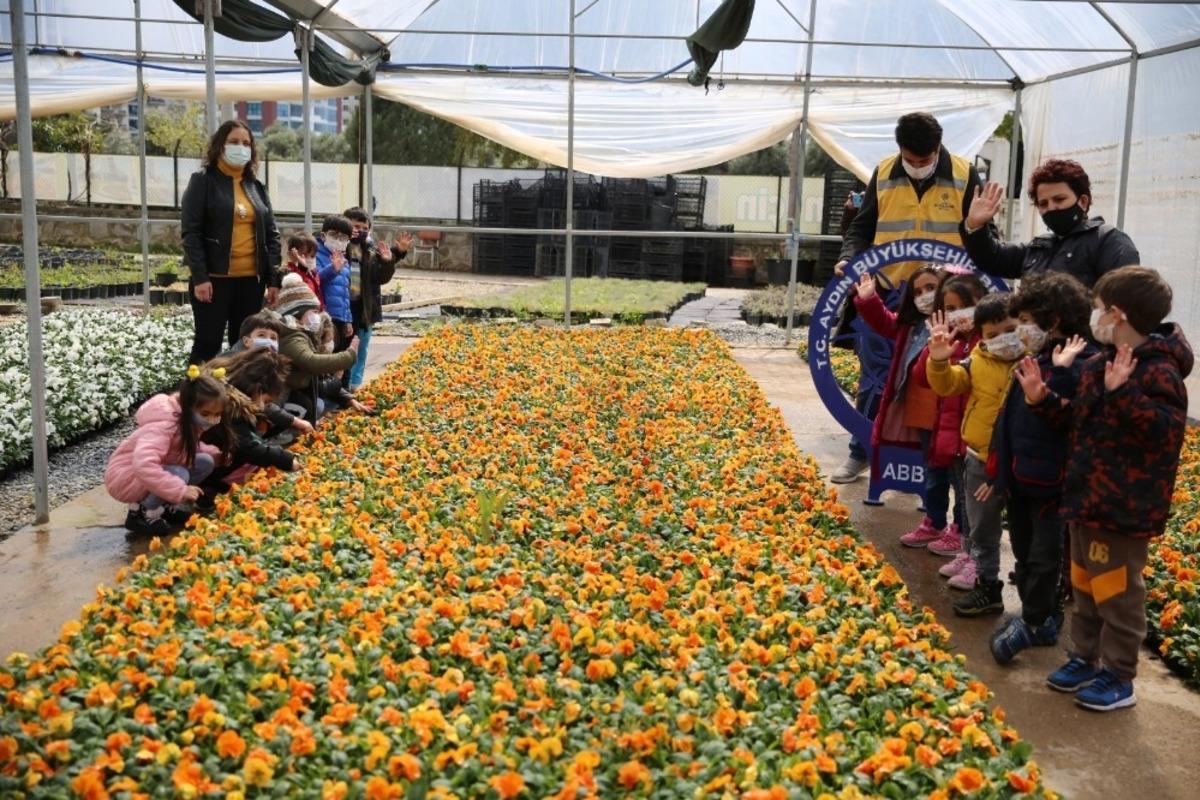 Miniklerden Aydın B&uuml;y&uuml;kşehir Belediyesi&rsquo;nin fidanlığına ziyaret