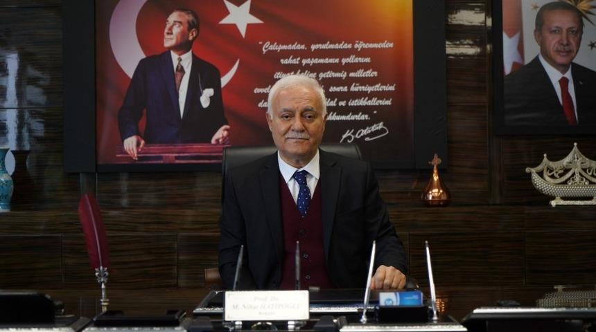 Rektör Nihat Hatipoğlu’ndan Berat Kandili kutlaması