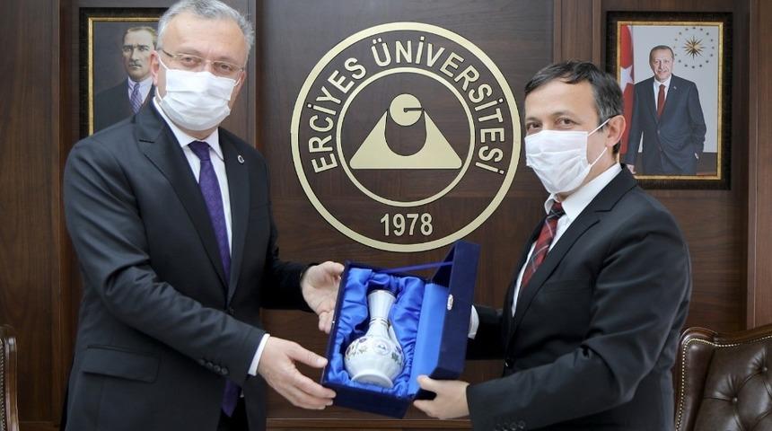 Bingöl ve Binali Yıldırım Üniversiteleri rektörlerinden ERÜ Rektörü Çalış’a ziyaret