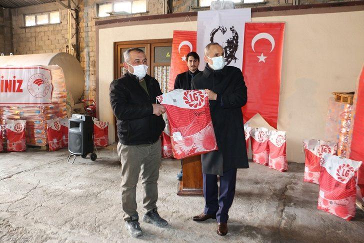 Bolu’da 20 bin dekarlık ayçiçeği tohumu dağıtıldı G2