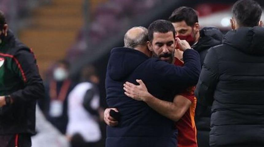 Galatasaray'da Arda Turan'dan Fatih Terim'e destek paylaşımı