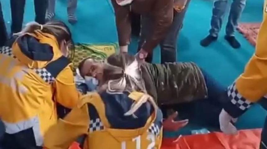 Camide korkutan olay! Kanlar içerisinde yere yığıldı