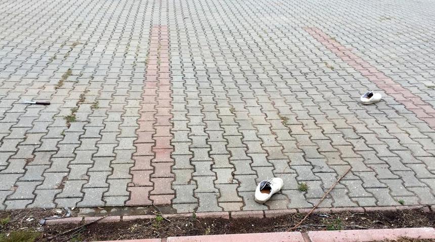 Kan donduran olay! Telefonla randevulaştığı kişiler boğazını keserek öldürdü