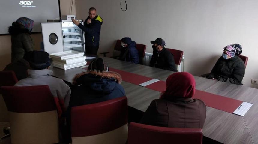 Kaymakamlık Hem yoksulluğa Hemde Kaz İşine &Ccedil;&ouml;z&uuml;m &uuml;retti