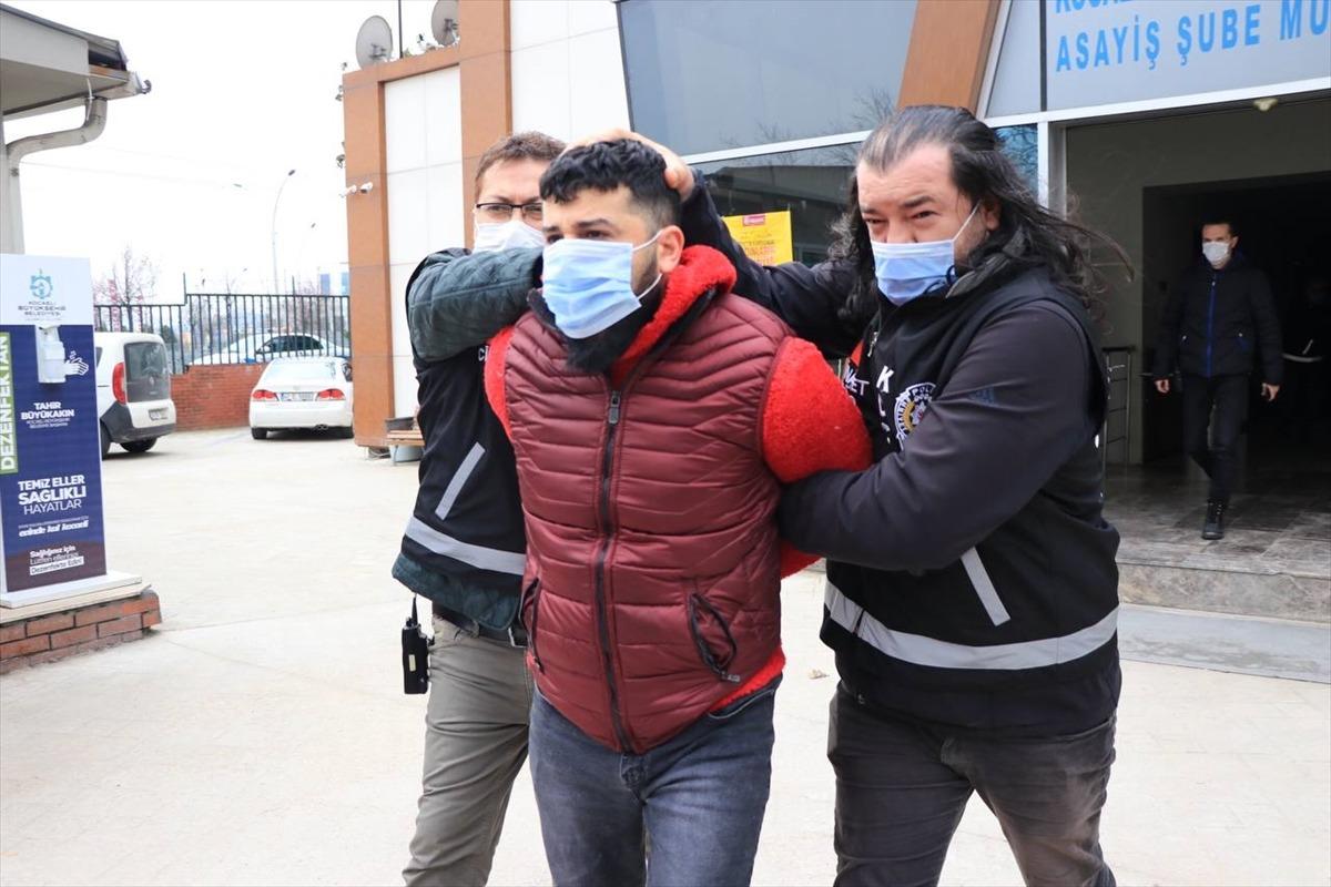 G&Uuml;NCELLEME - Kocaeli'de işitme engelliyi darbetmesi sosyal medyaya yansıyan ş&uuml;pheli ve ona yardım eden 2 kişi tutuklandı