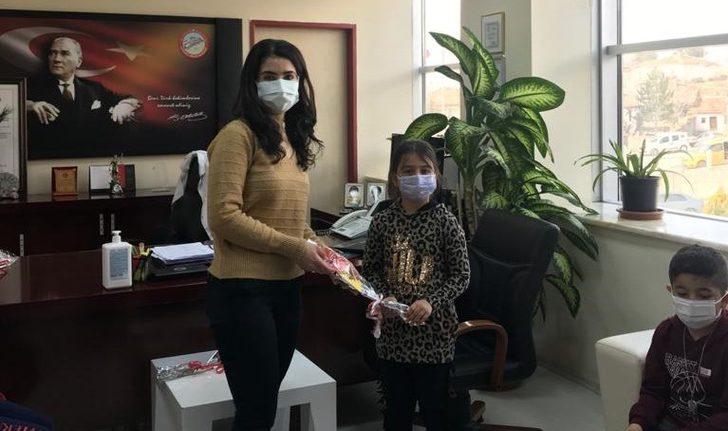 Öğrencilerden sağlık çalışanlarına mektup G3